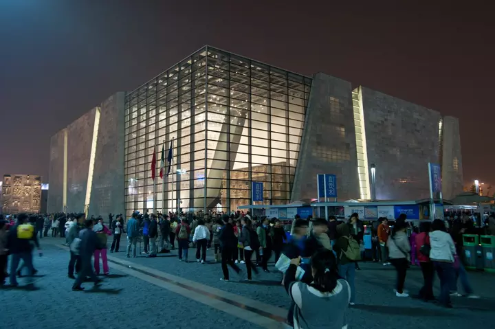 Terziario padiglione italiano vimar expo shangai struttura in notturna