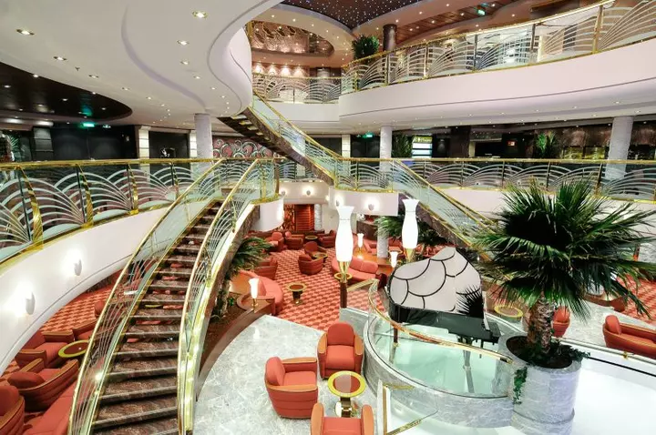 msc magnifica esterni