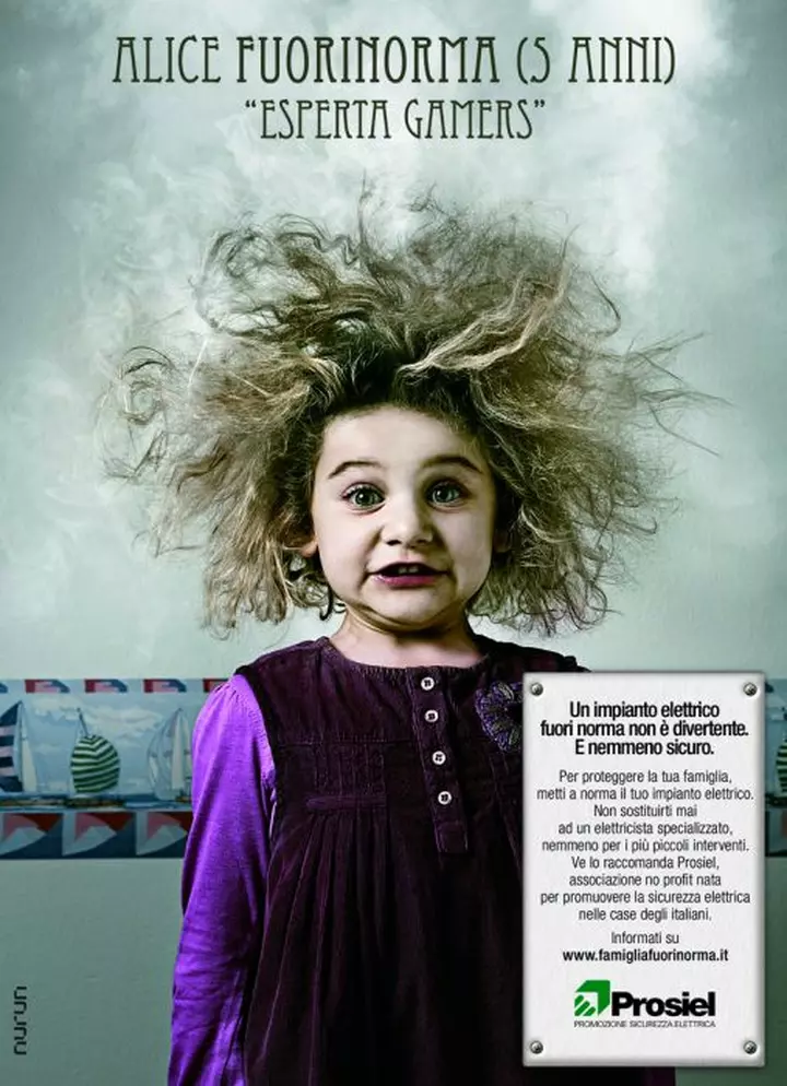 figlia fuorinorma