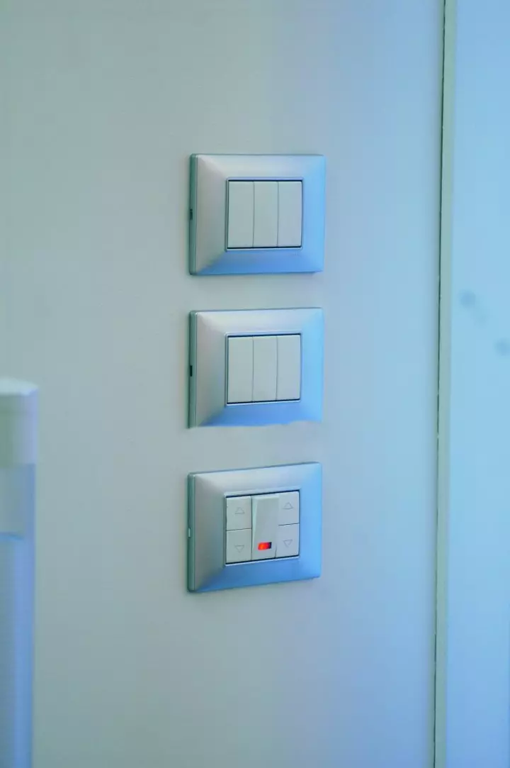 Sanita studio dentistico alte ceccato plana particolare placche muro