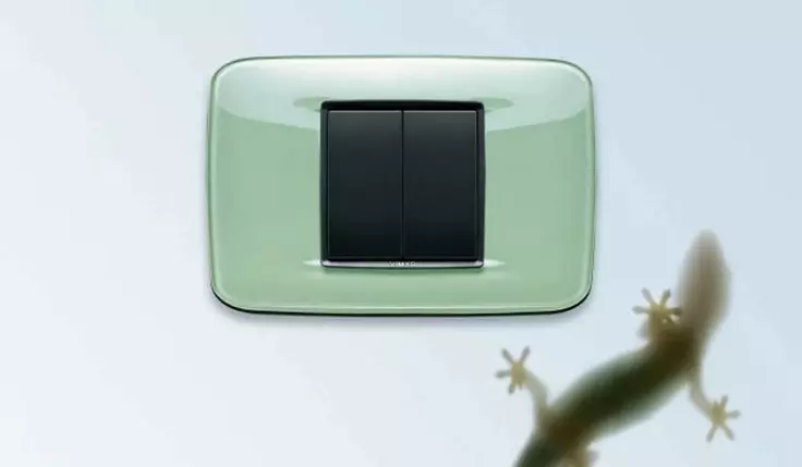 copertina radio frequenza