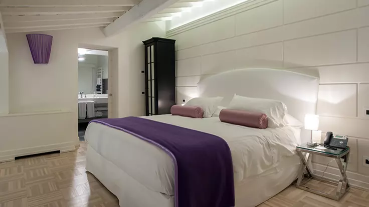 Hotel numbre nine firenze eikon camera