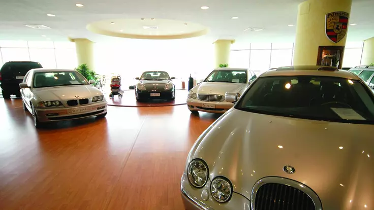 Terziario elite car autosalone genova idea interno salone