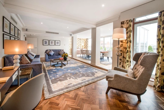 Mayfair c