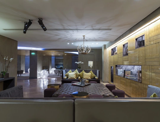 08 Vimar Starhotels Salotti