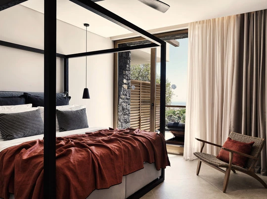 A Santorini l’esclusivo Magma Resort ha scelto Arké Classic  Vimar