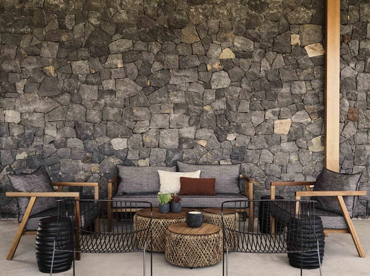 A Santorini l’esclusivo Magma Resort ha scelto Arké Classic  Vimar