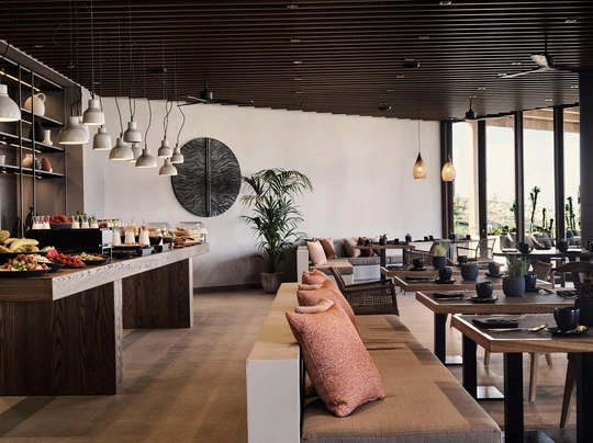 A Santorini l’esclusivo Magma Resort ha scelto Arké Classic  Vimar