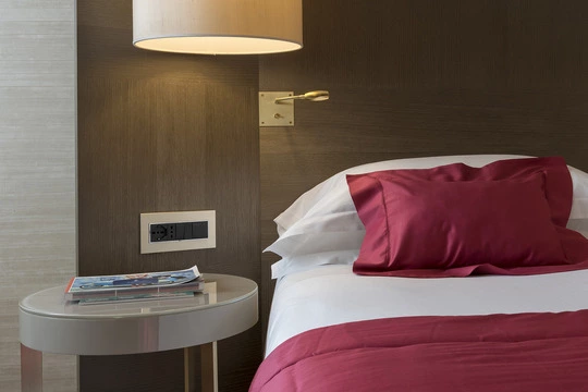 20 Vimar Starhotels Eikon Testaletto