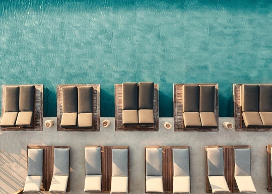 A Santorini l’esclusivo Magma Resort ha scelto Arké Classic  Vimar