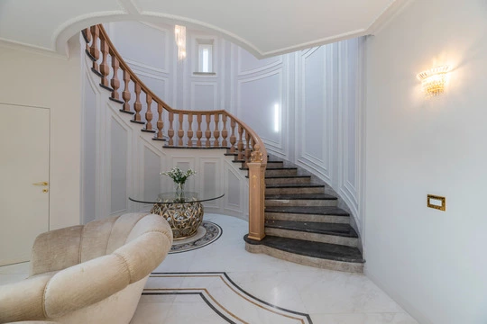 Abitazione Privata Eikon Evo scale Vimar