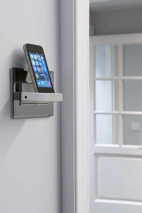 Vimar Eikon Evo domotica By-me Multimedia video touch screen Siena residenza privata dock station