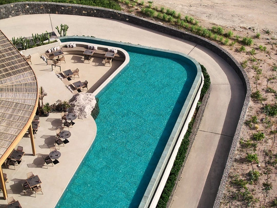 A Santorini l’esclusivo Magma Resort ha scelto Arké Classic  Vimar