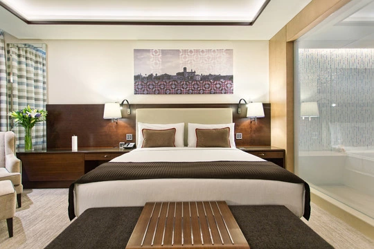 Guest room