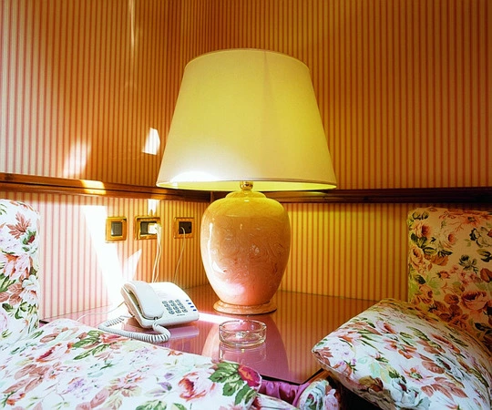 Hotel accademia verona idea lampada e placche