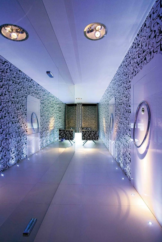 Hotel cheap and chic rimini plana corridoio