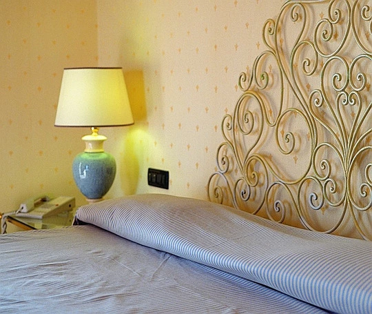 Hotel grand hotel santa lucia napoli idea camera da letto