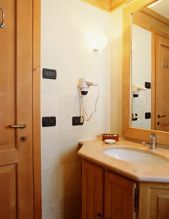 Hotel grifone passo campolongo idea bagno
