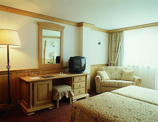 Hotel grifone passo campolongo idea camera da letto