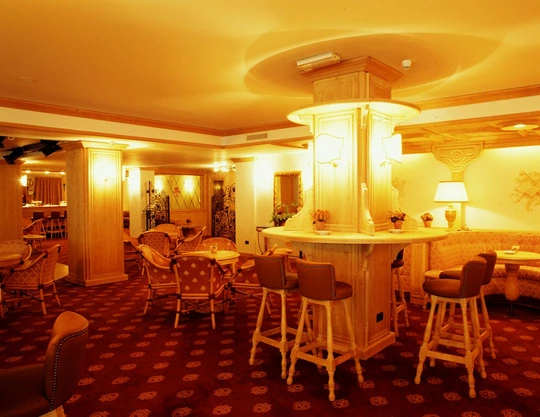 Hotel grifone passo campolongo idea zona svago