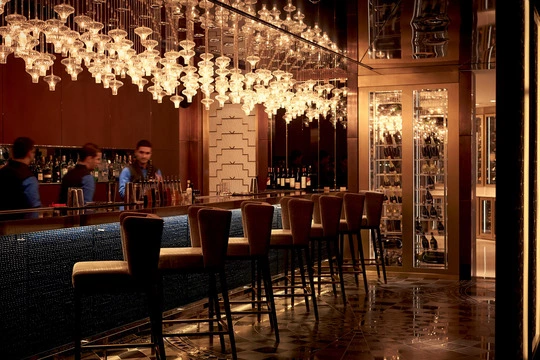 Eikon Evo raff istanbul long bar 