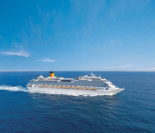 Nave fincantieri costa fascinosa plana laterale