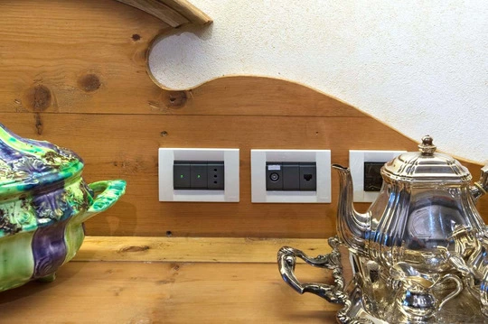 Residenziale appartamento cortina idea particolare placche