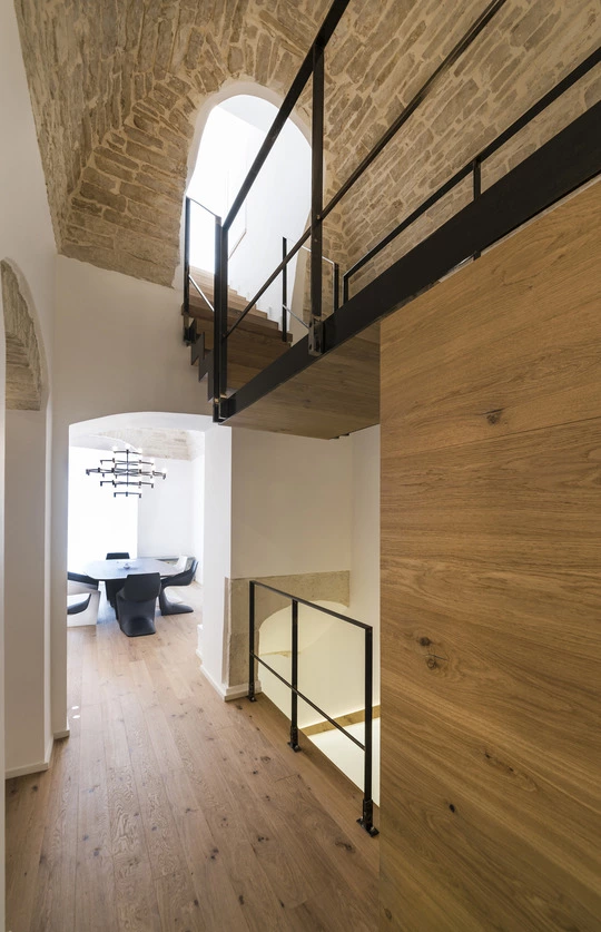 Residenziale Vimar Puglia Eikon Tactil Byme Plus Corridoio