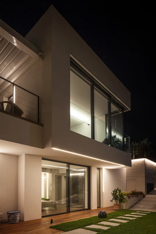 Vimar Villa Varazze Eikon Tactil Evo domotica IoT facciata