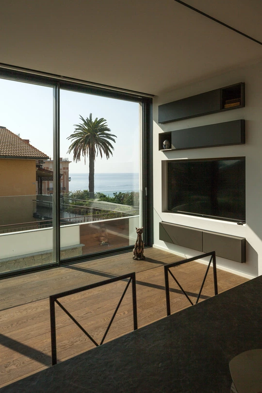 Vimar Villa Varazze Eikon Tactil Evo domotica IoT vetrata