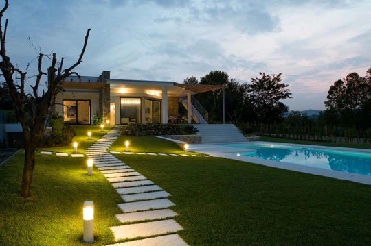Villa manerba del garda eikon panoramica giardino