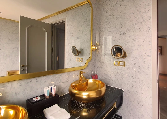 Vimar Eikon Oro | Dolce Golden Lake Hotel Hanoi Vietnam bagno