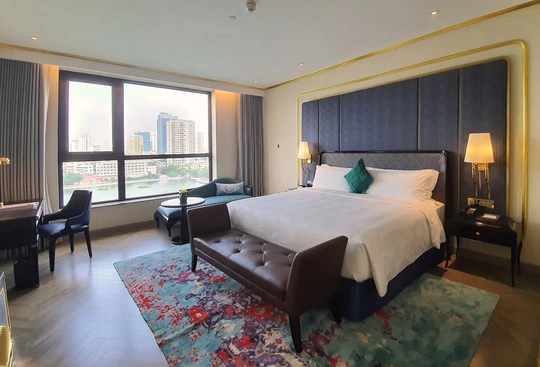 Vimar Eikon Oro | Dolce Golden Lake Hotel Hanoi Vietnam camera