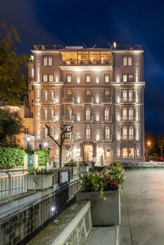 Mediterraneo 5 stelle, Sorrento esterni | progetto Vimar