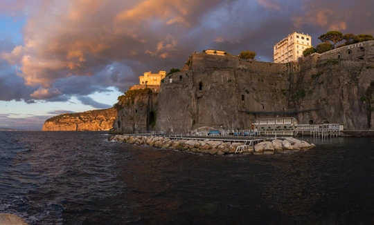 Mediterraneo 5 stelle, Sorrento veduta | progetto Vimar