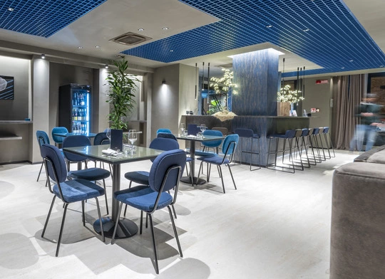 Vimar progetto alberghiero The city hotel Ancona patio