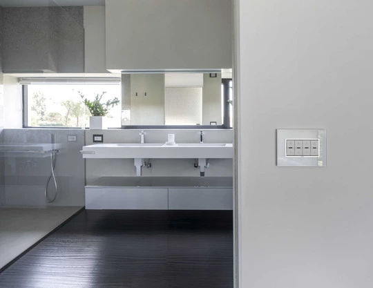 Vimar domotica referenza: Bagno con Eikon Evo - Ferrara