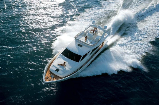Yacht ferretti idea panoramica