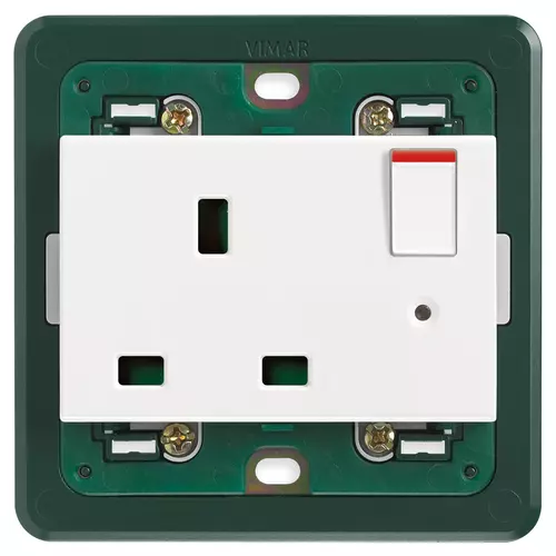Vimar - 14221 - Switched 2P+E 13A English outlet white