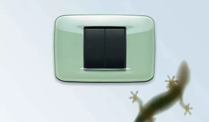 copertina radio frequenza