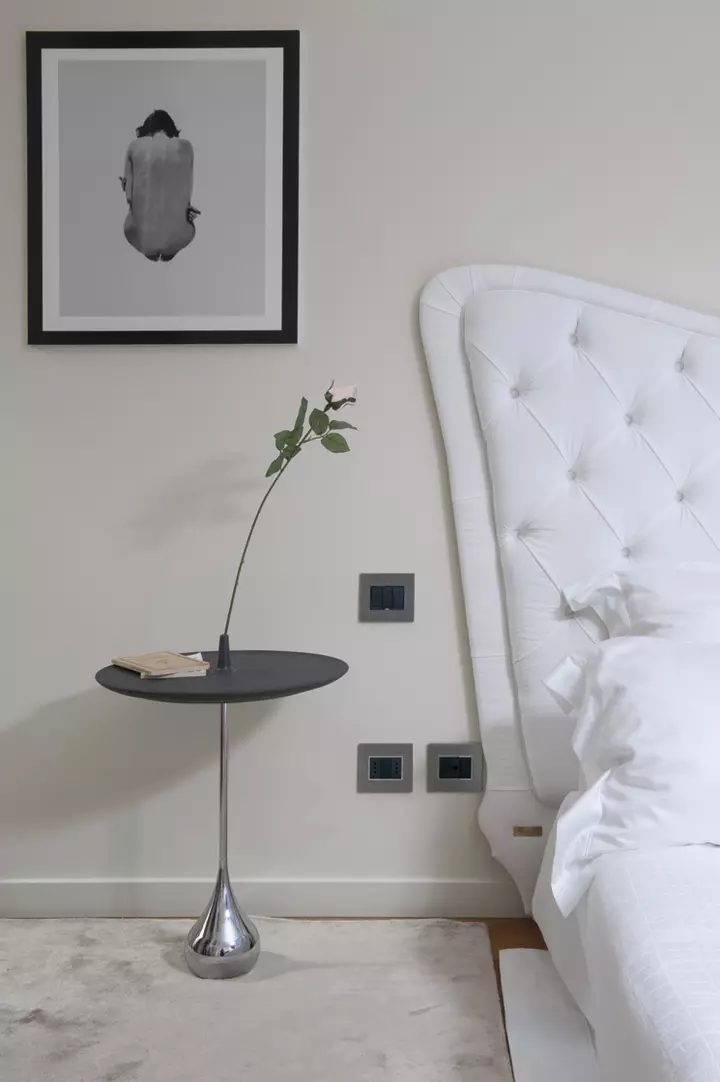 Vimar per Bosco Verticale camera da letto
