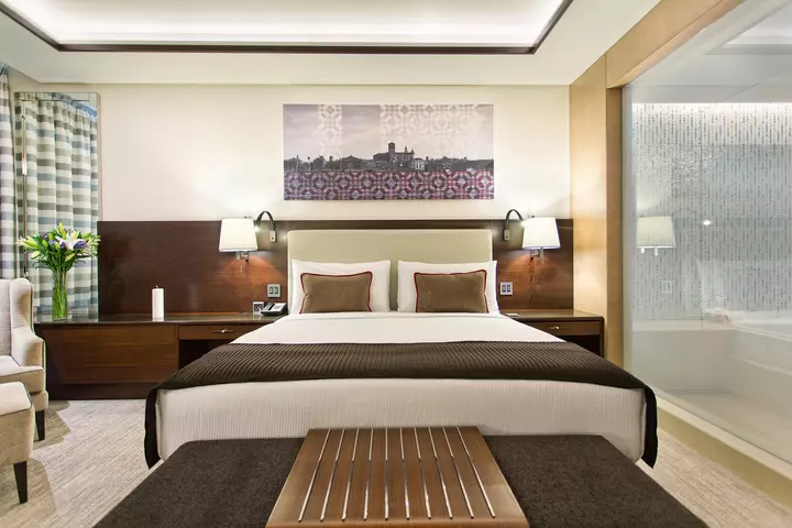 Guest room