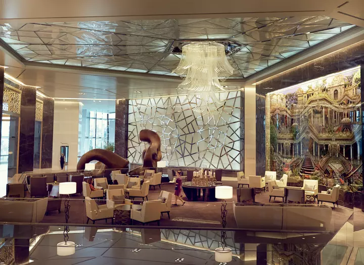 Eikon Evo raff istanbul lobby 
