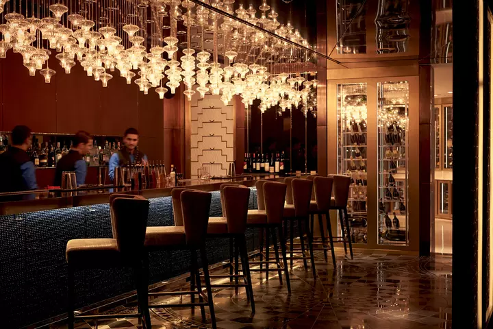 Eikon Evo raff istanbul long bar 