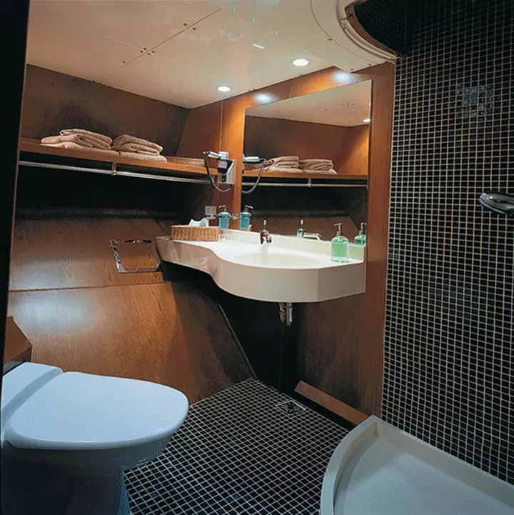 Nave arktos grecia idea bagno