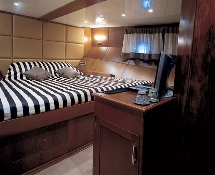 Nave arktos grecia idea camera da letto