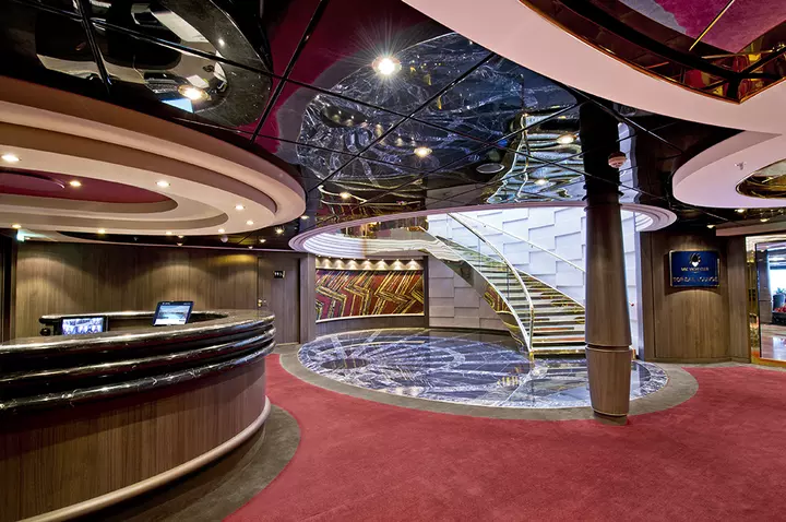 Nave crociera msc divina eikon plana atrio