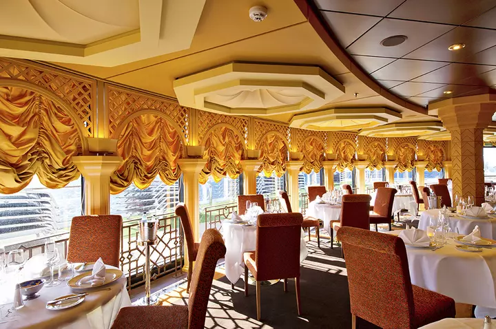Nave crociera msc divina eikon plana sala pranzo
