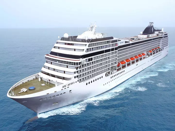 Nave crociera msc musica plana panoramica
