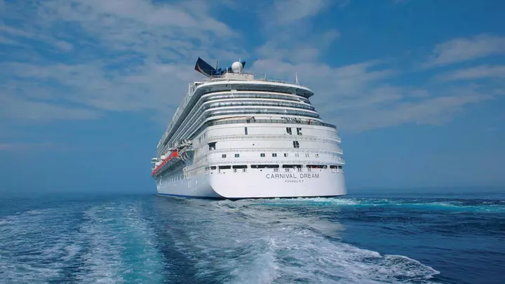 Nave fincantieri carnival dream plana panoramica